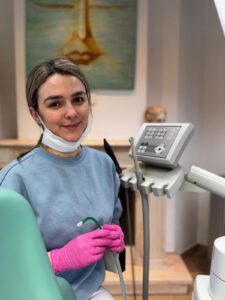 Nuray Görgöz | Zahnmed. Fachangestellte